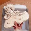 Tênis Dad da Moda para Mulheres 2025 Novo Popular Primavera e Outono Influenciador Super Quente Sapatos Esportivos de Sola Grossa Versátil Nicho Sapatos Emagrecedores