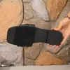 Sandálias Femininas 2025 Verão Novo Estilo Chinelos de Uma Tira para Mulheres Moda ao Ar Livre Jeans Bico Quadrado Chinelos Atacado