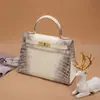Bolso de Mujer Kelly Segunda Generación de Panza de Cocodrilo Transfronterizo de Europa del Este Bolso de Mano Blanco del Himalaya Bolso de Hombro Cruzado de Moda