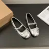 Nuevos Zapatos Mary Jane de Color Plateado con Tacón Oculto para Mujer, Estilo Ballet con Lazo y Boca Baja, Estilo Francés para Combinar con Faldas, Primavera/Verano 2026