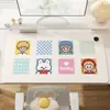 Alfombrilla de escritorio calefactable con temática de dibujos animados para uso en la oficina, perfecta para el invierno, diseñada para estaciones de trabajo de mujeres, proporcionando calor para las manos y sirviendo como protector de escritorio, con un tamaño extragrande adecuado para teclados y ratones
