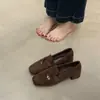 Zapatos de Cuero Pequeños Retro Británicos de Gamuza con Punta Cuadrada 2026 Estilo Nuevo de Primavera Mocasines sin Cordones Zapatos Tipo Gorro con Tacón Grueso