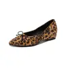 1902-2 Estampa de Leopardo Aumento Interno de Altura 5cm~ 2025 Novo Elegante Laço Versátil Bico Baixo Sapatos de Trabalho para Mulheres