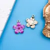 Mixto 30 flor de aleación de aceite púrpura amor pequeño colgante aretes hechos a mano pulsera accesorios de joyería diy venta al por mayor