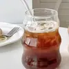 Copo de Vidro para Café Estilo Nuvem Embalagem Transfronteiriça Copo com Canudo Listrado Espiral Copo de Vidro Borossilicato Alto