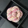 Broche de camélia de alta qualidade tecido em lã grossa super-formato pequeno estilo perfumado acessórios de flor mais pinos todos 6,6 cm
