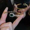 Pulsera con Cierre de Letra de Circonita Estilo Francés, Sensación de Lujo Ligero de Alta Gama, Joyería de Moda Exquisita y Sencilla con un Diseño Único