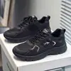 Sapatos Masculinos 2026 Novo Verão Malha Respirável Tênis Esportivo Versátil Retro Tênis Pai Corrida Casual Tendência 1073