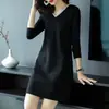 Outono e Inverno 2021 Novo Tamanho Grande Feminino Manga Longa Decote V Saia Base Cobrindo Barriga e Rejuvenescedora Vestido Solto