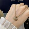 Collar Nido de Amor Romántico Francés de Miel de Abeja Seiko para Mujer Oro Rosa 18K Cadena para Clavícula Abeja Pequeña de Diamante Todo Fósforo