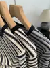 Camiseta de Manga Larga a Rayas con Bloques de Color y Cuello Redondo KEKEZOON Otoño Nueva Estilo Coreano Nuevo Estilo Delgada Capa Base 9311