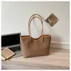Bolsa de Viaje Grande para Mujer, Bolso de Hombro Grande de Gran Capacidad para Viajes de Verano 2025, Bolso Tote de Hombro Moderno y Versátil