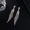 Pendientes largos transfronterizos nuevos europeos y americanos soldadura de diamantes de imitación Personalidad a cuadros cadena de garra de borla pendientes venta al por mayor de fábrica E665