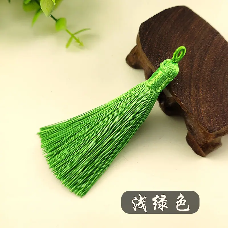 浅绿色