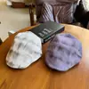 Boné Estilo Japonês Ins Gradiente Camurça Aba Reta para Mulheres, Novo Estilo de Rua Outono e Inverno Versátil Personalidade Boné de Jornaleiro Que Faz o Rosto Parecer Menor