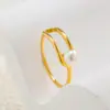Viento Rojo de Internet Europeo y Americano Borde de Onda Luz Color Perla Anillo sin Anillo Moda Femenina Anillo de Acero de Titanio para Pareja Anillo para el Dedo Índice