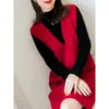 Vestido Chaleco Rojo de Cuello en V Estilo Francés Nuevo para Otoño e Invierno 2026 para Mujer, Elegante Abrigo Femenino con Falda de Capas Debajo