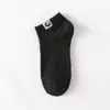Calcetines Desnudos con Etiqueta de Tela con Etiqueta Calcetines de Barco Retro para Hombre Calcetines Nuevos de Algodón Color Sólido Invisible de Boca Baja Calcetines para Hombre Venta al por Mayor