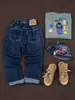 Pantalones de mezclilla para niño, colección otoño/invierno 2026, casual, estilo retro, acabado lavado, pantalón largo, apto para niños mayores, suaves y cómodos