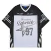 Camiseta de Malha Unissex Retro Americana com Listras, Gola V, Estampa Floral Pentagrama Inglês e Números, Manga Curta Solta