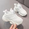 Zapatos blancos para niños, zapatillas para niños y niñas, primavera y otoño, nuevos zapatos Torre de suela gruesa, zapatillas para correr antideslizantes para estudiantes.