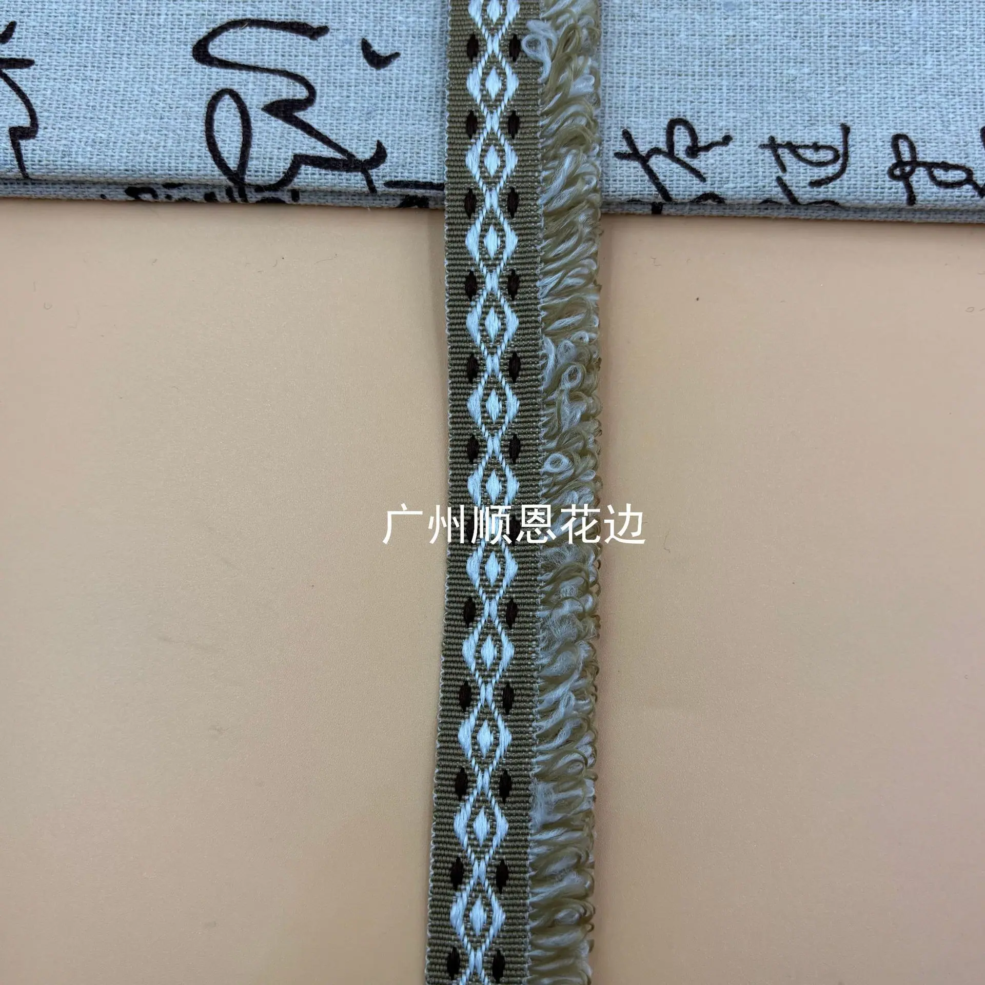 卡其