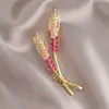 Broche de espiga de trigo com zircônia de alta qualidade, luxo leve europeu e americano, nicho requintado, pino de terno de alta qualidade, acessórios de lapela da moda para mulheres