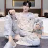 Pijama para hombre, manga larga, estampado de dibujos animados, talla grande, adecuado para primavera y otoño, conjunto fino y casual de ropa de estar para adolescentes y hombres jóvenes