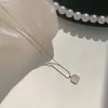 Collar Cuadrado de Concha Ins Coreano y Japonés de Moda con Personalidad, Minimalista Simple, Colgante Blanco, Cadena para Clavícula para Mujer