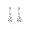 Temblores de mano rápidos aretes de moissanita en vivo aretes de diamante de color aretes de cabeza de vaca aretes simples de diamante Mosan una generación de cabello