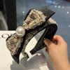 Diadema de satén estilo Hepburn con perlas para mujer, para salir, para lavarse la cara, pasador simple para mujer, Corea del Sur ins, alto sentido, diadema de otoño e invierno