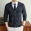 Novo suéter cardigã casual de malha para homens de comércio exterior transfronteiriço, estiloso, trançado, folgado, com decote V, jaqueta, blusa masculina