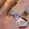 Anillo de Infinito con Circonita de Lujo Ligero Europeo y Americano Transfronterizo, Diseño de Nicho Más Vendido, Anillo Entrecruzado Eterno y Romántico