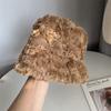 Sombrero de cubo de felpa de lana de cordero de moda coreana para mujer, de terciopelo de invierno, acolchado, cálido, combina con todo, sombrero para el frío