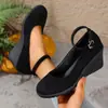 Estilo Novo Inverno 2025 Sapatos de Salto Anabela Baixo Bico Redondo com Uma Tira Direto do Fabricante Exportação Transfronteiriça Sapatos Femininos