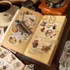 Caja de Pegatinas Compañero de Café Cálido 50 Piezas Patrón Ligero Retro Postre Viaje Escena de Diario Pegatinas para Collage DIY