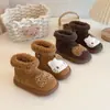 Botas Peludas da Hello Kitty para Meninas 2026 Inverno Novo Estilo Sapatos de Algodão Quentes com Pelúcia Sola Macia Antiderrapante Versátil na Moda Botas Curtas