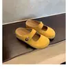 Versão em Couro com Aumento Oculto de 5cm~ Feijão Dourado Pequeno Bico Redondo Macio e Fofo Mary Jane Estilo Birkenstock Meias-Pantufa para Mulheres no Verão