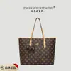 2026 Nova Bolsa Tote Versátil Vintage com Padrão Clássico, Bolsa de Ombro de Grande Capacidade para Mulheres, Bolsa de Mão Elegante e de Luxo Leve