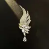 Broche de Pena de Anjo Estilo Coreano de Alta Qualidade, Corsage Elegante Feminino Fixo para Terno Casaco Cardigã Acessórios de Pino