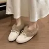 Zapatos de mujer de estilo coreano, con punta redonda, que aumentan la altura, forrados de pelo y forro polar, colección de invierno 2026, incluyendo zapatos estilo Birkenstock y zapatos de algodón
