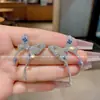 Pendientes Únicos Elegantes de Mariposa Flor de Cristal Full Diamond Lujo Accesible Elegantes Inteligentes Dulces Frescos Estilo Princesa Pendientes para Mujer