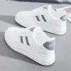 Zapatos Transpirables 2026 Verano Ligeros Deportivos de Plataforma de Moda Estilo Nuevo Adulto Zapatos Blancos Mujer Versátiles Casuales Mujer Suela Suave