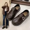 2026 Um Passo Dois Usos Sola Grossa Versátil Outono Novos Mocassins Femininos Preguiçosos Sapatos Individuais Estilo Universitário Pequenos Sapatos de Couro Femininos
