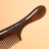 Peine de mango de sándalo dorado negro, peine de dientes finos para el cabello, peine tallado de doble cara, peine de regalo para vacaciones, peine de masaje de sándalo personalizado de fábrica