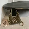 Bolsa tote de camurça com poás, simples e elegante, nova coleção outono 2026, design de nicho, bolsa de mão e bolsa de ombro para mulheres