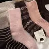 Meias Marrons e Rosas para Mulheres, Meias de Cano Médio para Outono e Inverno, Quentes e Confortáveis, Listradas, Versáteis, Padrão Argyle (Losango), Estilo Coreano, Meias Largas Tendência Estilo Ins