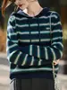 Outono e Inverno 2026 Novo Casaco Estiloso Retrô com Capuz Tricô Listrado Peça de Sobreposição Suéter Blusa Solta Feminina