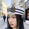 Gorra Azul Marino Bordada Europea y Americana Cosplay Uniforme de Policía Femenino Sombrero de Otoño e Invierno para Actuación Circunferencia de Cabeza Grande Sombrero de Marinero Japonés para Mujer