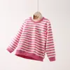 Sudaderas de Invierno y Otoño con Rayas Bordadas y Cuello Semi-Alto para Niños y Niñas, Adecuadas para Usar en Capas o Solas, Sudadera Cálida para Niños